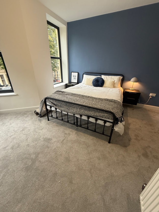 Newly renovated, high-end professionals only share Main Photo