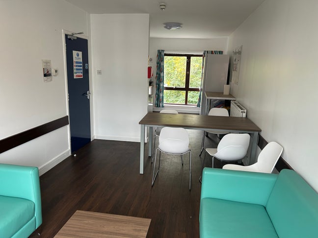 Kelvinhaugh Student Dorm! Main Photo