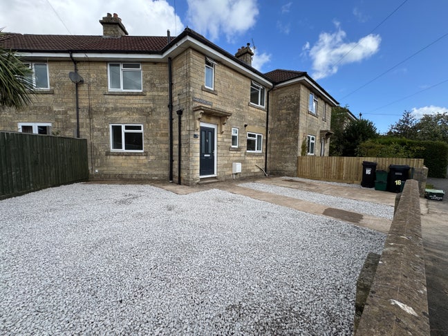 3 bed student home available, Odd down  Main Photo