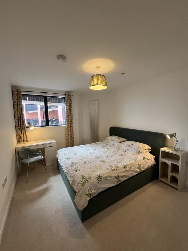 Large room in queer nd flat in Poplar E3 💖 Main Photo