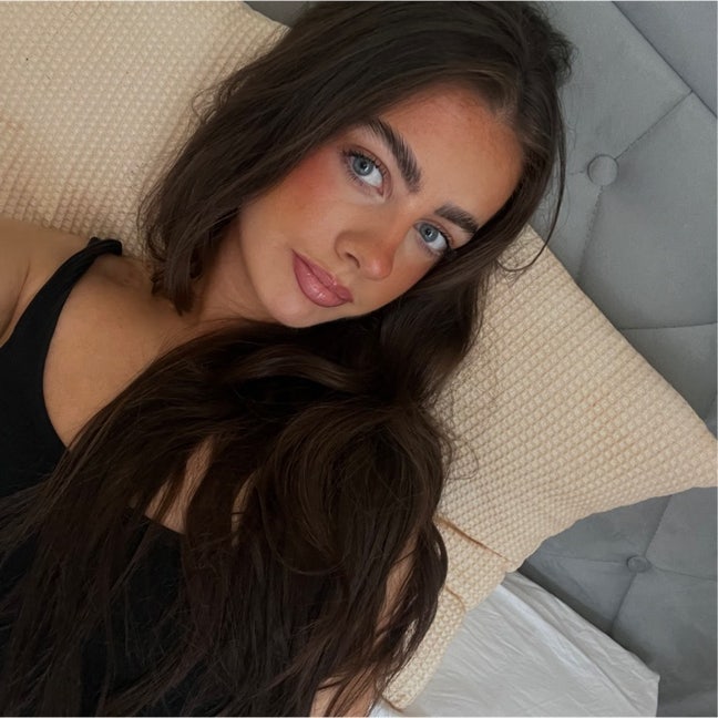 Student Female seeks a single or double room Main Photo