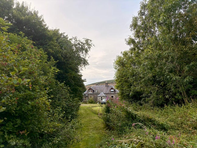 Double Room available Main Photo