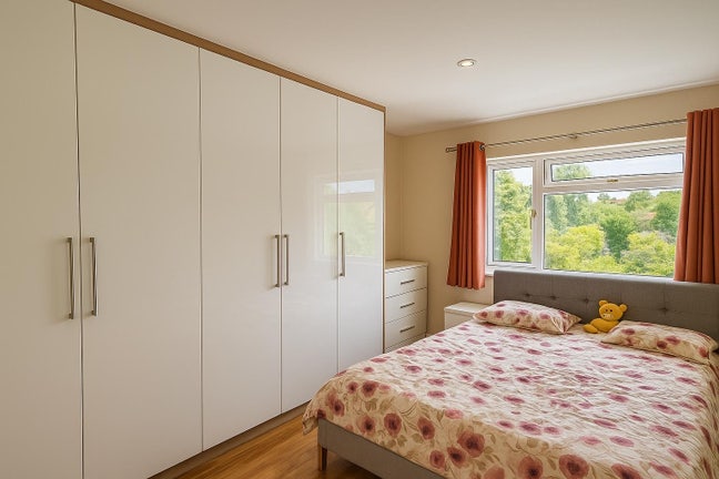 Cosy Room - Hounslow West - Professionals Suitable Main Photo