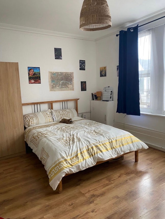 Room available in Turnpike Lane - 1st October Main Photo