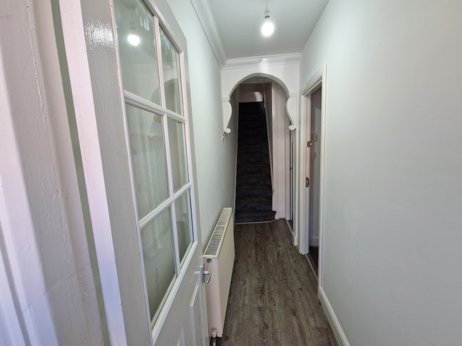 Large Double Room to Let in Gillingham Main Photo