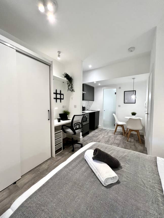 Modern Studio Apartment in Middlesborough  Main Photo