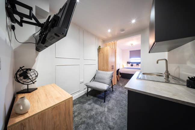 Luxury Double En-suite with Kitchenette Room Main Photo