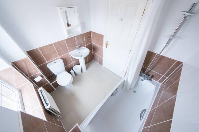 Luxury Ensuite Room Available near M4&A33  Main Photo