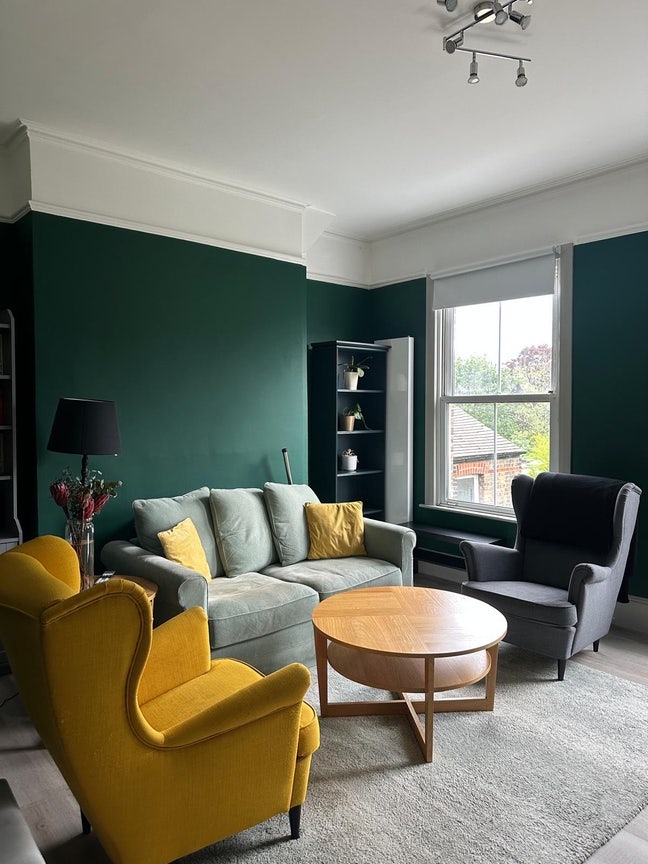Large Sunny Room with Ensuite Wimbledon Main Photo