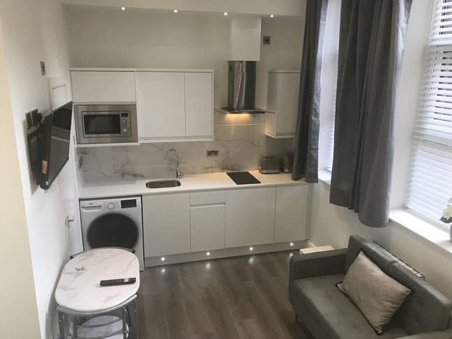 1 Bed Studio All Bills Included! Main Photo