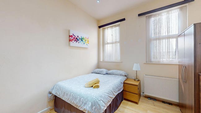 -Lovely Studio Flat to Rent in Brondesbury Park Main Photo