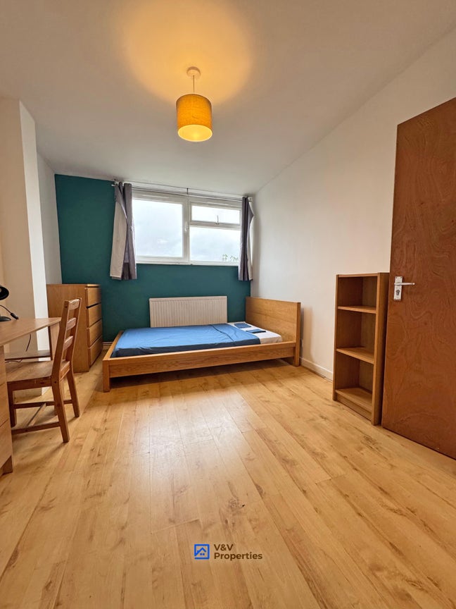 🤸Plenty Options in Old Street Contact Me for More Main Photo