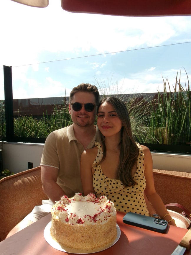Couple looking for flat-share  Main Photo