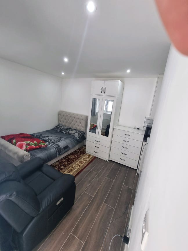 Newly built 1 bed studio available immediately  Main Photo