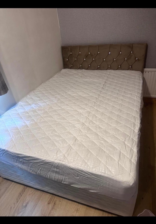 Double room to let Main Photo