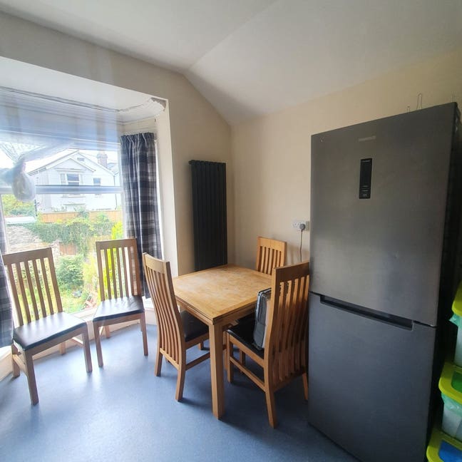 Two rooms available to rent in Uplands Main Photo