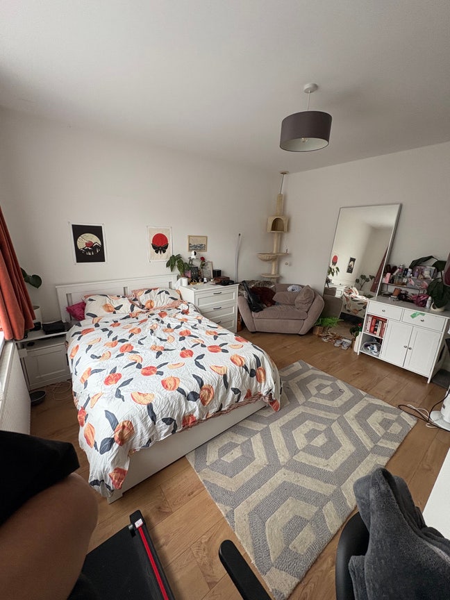 2 Double Rooms Available ASAP Main Photo