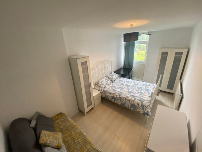 From 31.03 ! Shoreditch ! Spacious Double !  Main Photo