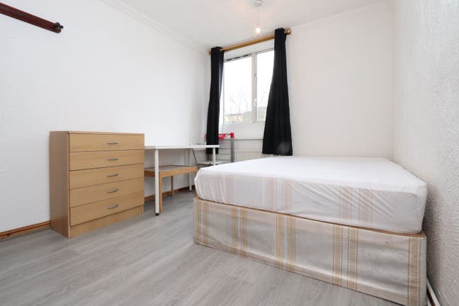 Move In Fast – Room Near Whitechapel Station E1 Main Photo
