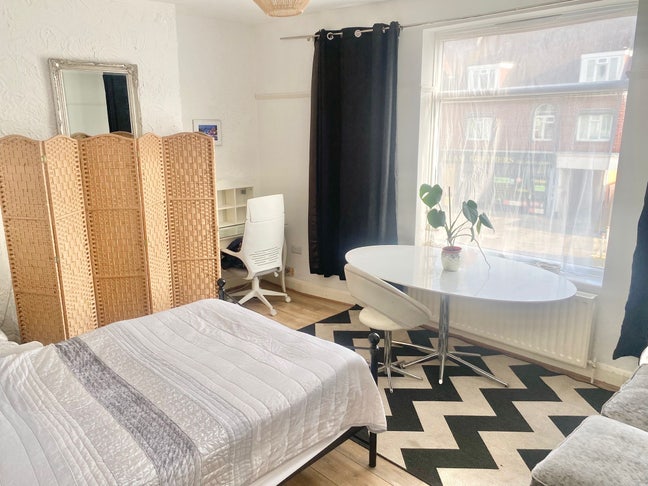 Very Large Room in Hove Friendly house share  Main Photo