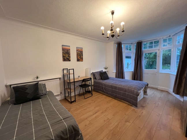 Lovely room in Golders Green All Inclusive Main Photo