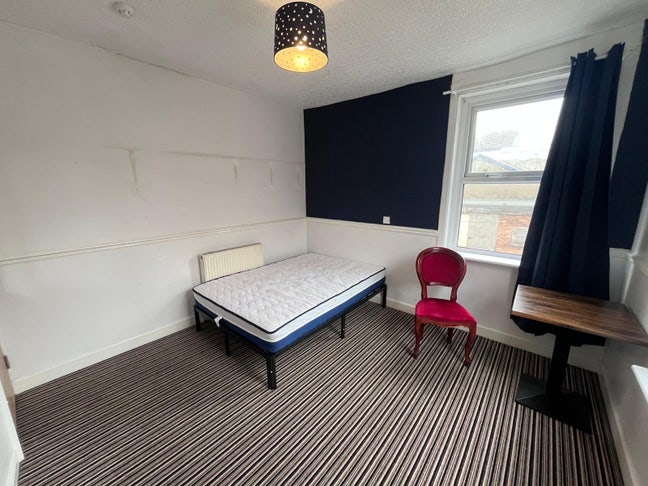 Double Room Ensuite - Blackpool North Train Main Photo