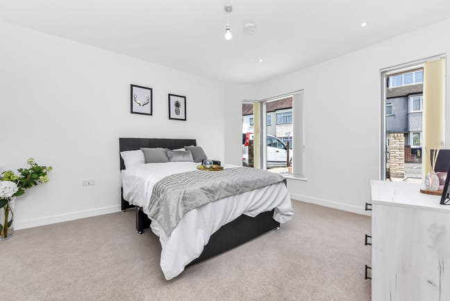 Mitcham Eastfields Double Bedroom Main Photo