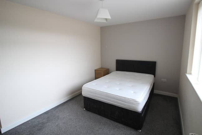 Room 8, 24 Great Northern Road, DE1 1LR Main Photo