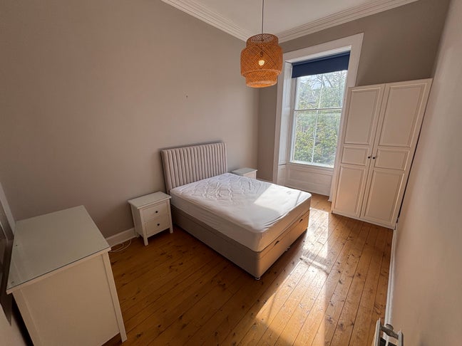 Gorgeous West End Botanics Flat (students) Main Photo