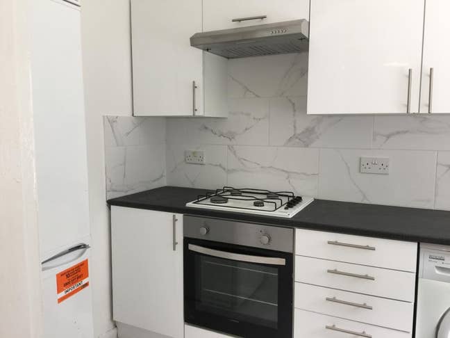1 bed Newly furnished flat next to Island Garden Main Photo