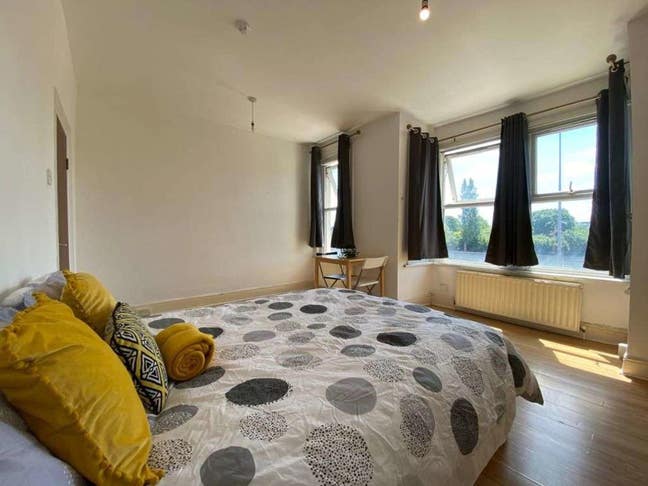 Room near Canning Town/ East London University Main Photo