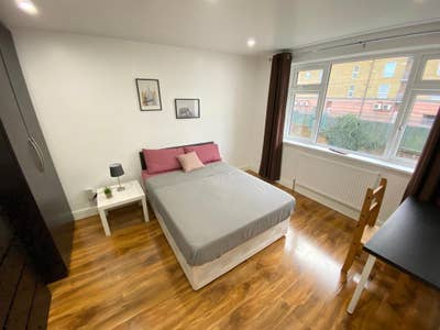 🌟 Double Room in Modern Canary Wharf Flat – &pound;975 Main Photo