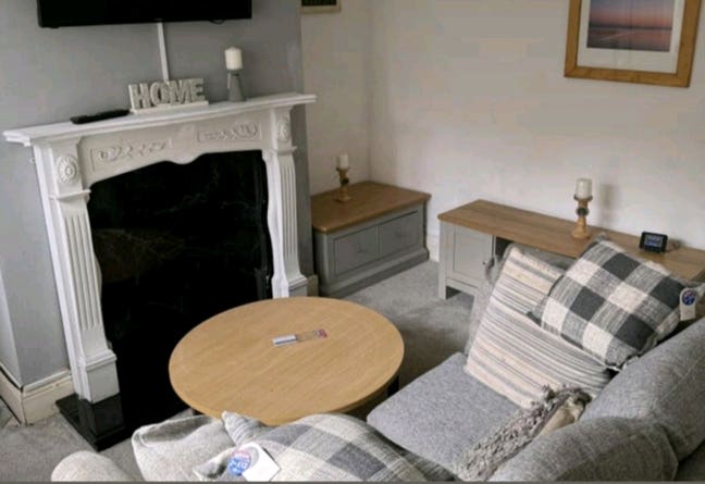 A beautiful double room in a 3bhk house Main Photo