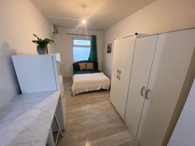 🌟 Studio Flat with Garden in Neasden Main Photo
