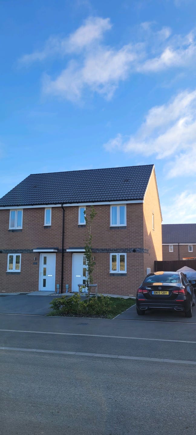 Immaculate 2 Bed Semi-Detached Home  Main Photo