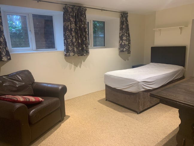 Student room Main Photo