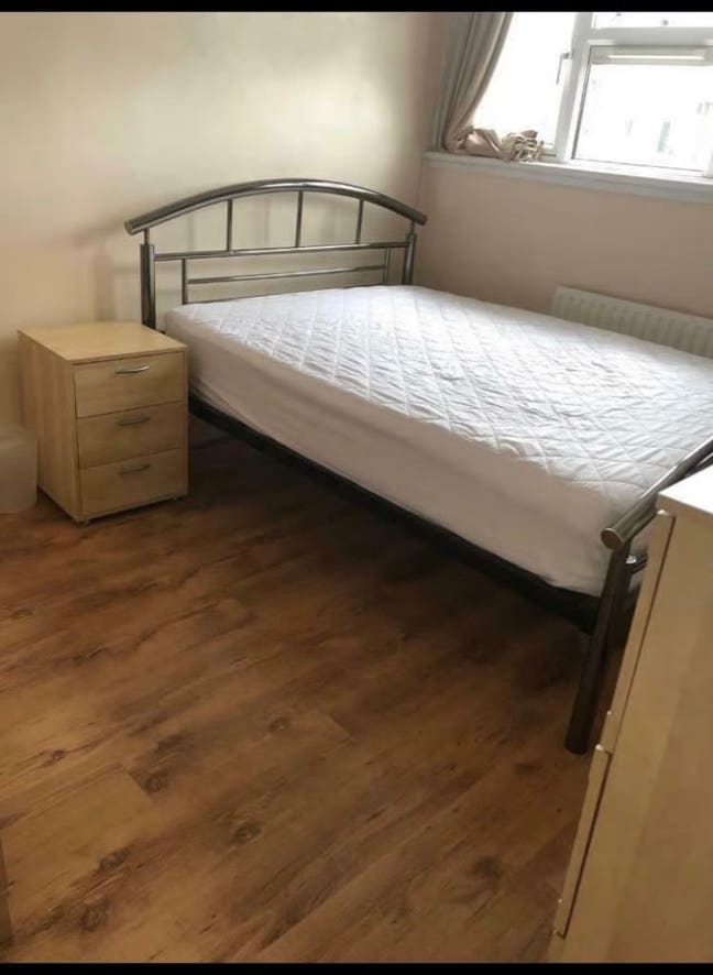 Double Room in Friendly 2-Bed Maisonette – E10  Main Photo