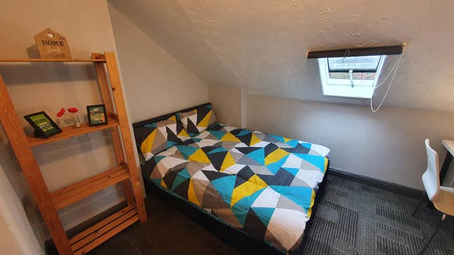 💫- modern double room - top location 💫 Main Photo