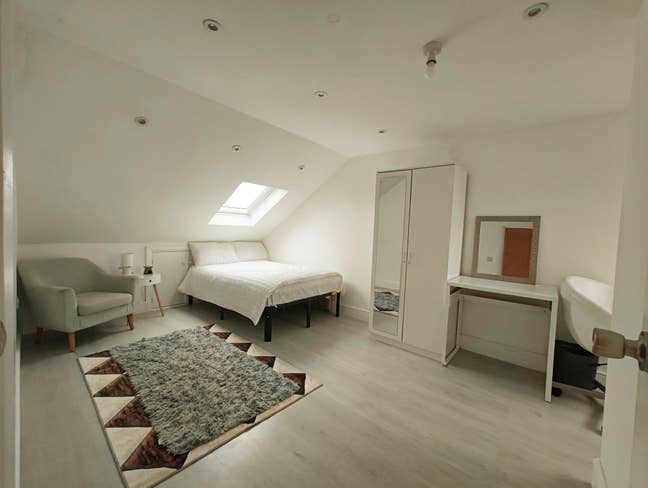 Delightful Double EnSuite Main Photo