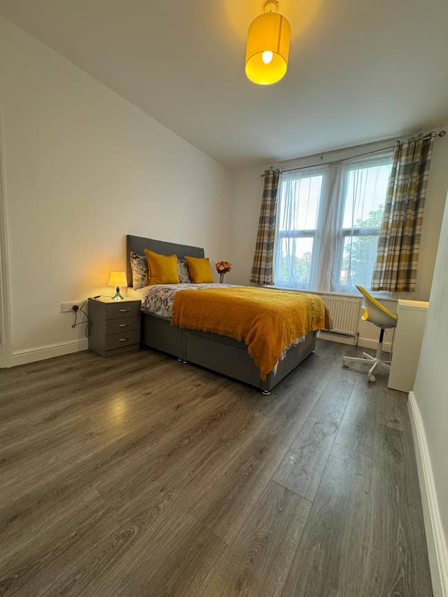 Double Room for Rent Main Photo