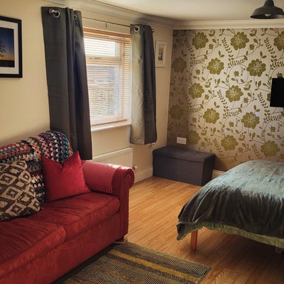 Double Room with Ensuite Main Photo