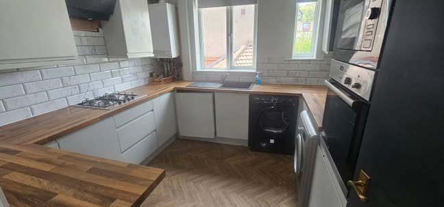 Rooms Available Now * Headingley*Bills Included Main Photo