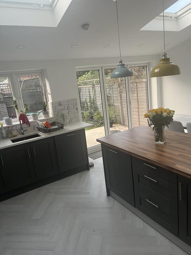 Bright, Spacious, Modern Double Room  Main Photo