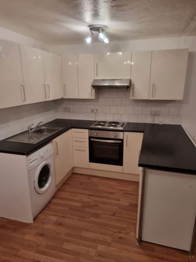 🌸Newly Refurbished Ground Floor Flat – SE1🌸 Main Photo