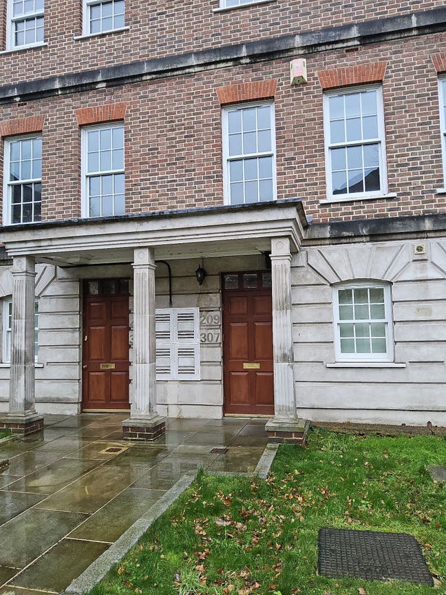 Large 1 Bed Flat, King Charles Terrace, E1W Main Photo