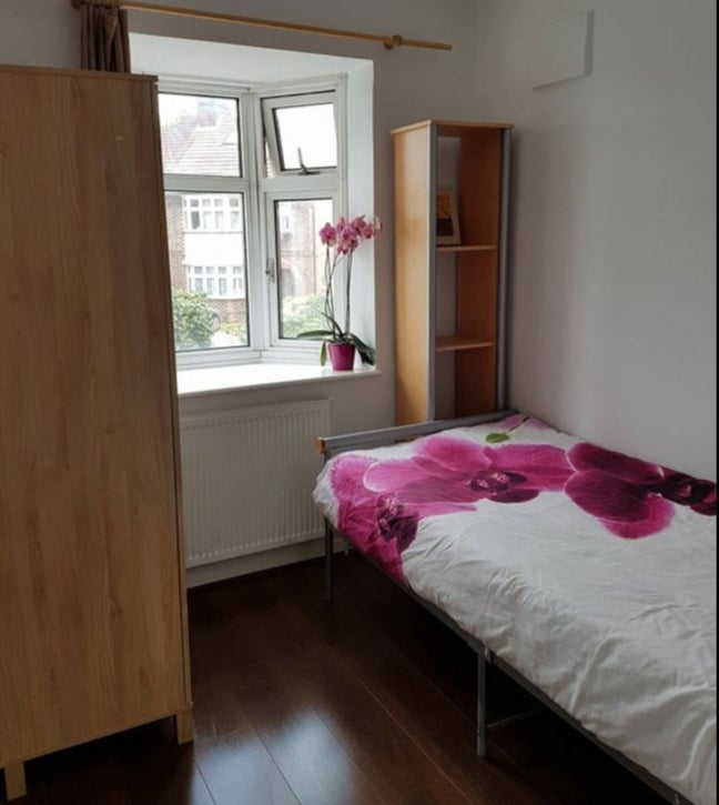 Single Room to Rent  Main Photo