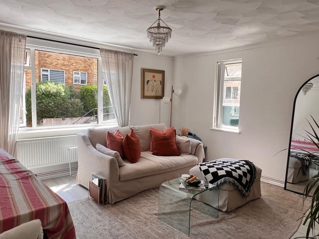 Short Term Let- Peaceful and Quiet Brighton Home Main Photo