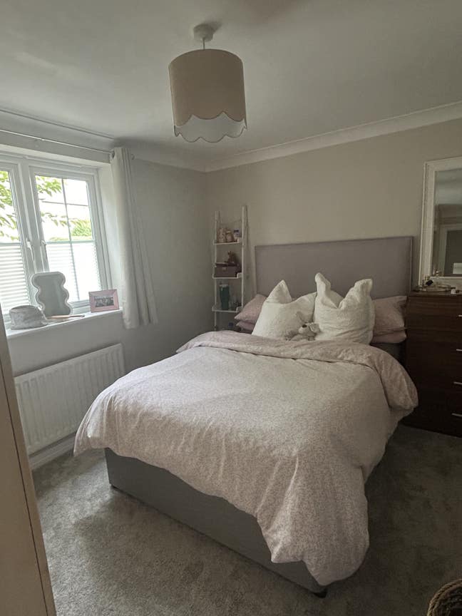 Double bedroom to rent  Main Photo