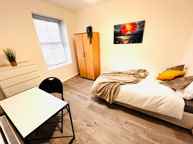🚨🏡Rooms Near Brighton Hospital & Uni Avail Now🏡🚨 Main Photo
