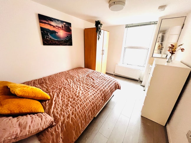 🚨🏡Rooms Near Brighton Hospital & Uni Avail Now🏡🚨 Main Photo